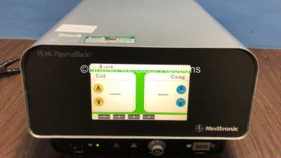 Medtronic PEAK PlasmaBlade Pulsar II Electrosurgical/Diathermy Unit Version 4.3 (Powers Up) * Mfd 2012 * **12C21522*