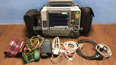 Medtronic Physio-Control Lifepak 15 12-Lead Monitor / Defibrillator *Mfd - 2009* Ref - 99577-000025 P/N - V15-2-000030 Software Version - 3207410-007 with Pacer, CO2, SPO2, NIBP, ECG, Auxiliary Power and Printer Options, 4 and 6 Lead ECG Leads, SPO2 Finge