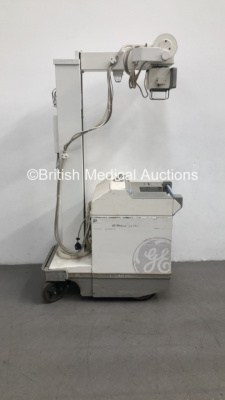 GE AMX 4 Plus Mobile X-Ray Model 46-270954G2 with Control Hand Trigger and Key (Powers Up) * Mfd Sept 2003 *