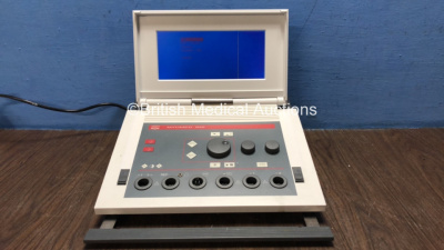 Enraf Nonius Myomed 932 Electrotherapy System (Powers Up) *FS007329*