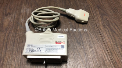 Toshiba Model PLT-704AT Linear Array Ultrasound Transducer / Probe *Mfd 01/2010*