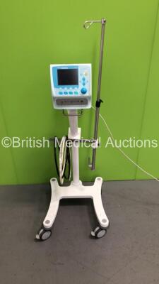 Acutronic Fabian Therapy Ventilator on Stand with Hoses (Powers Up with Service Alarm-See Photos) * Mfd 2012 *