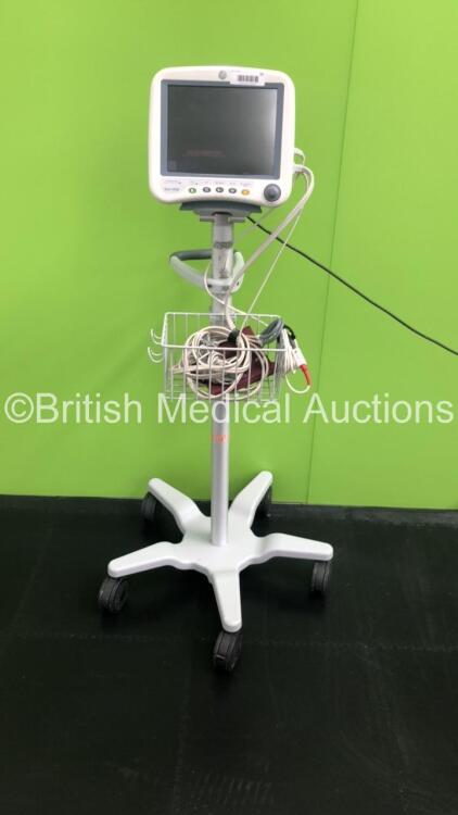 GE Dash 4000 Patient Monitor on Stand with BP,SpO2,Temp/CO,CO2,NBP,ECG Options and Assorted Leads (Powers Up) * Mfd 2009 *