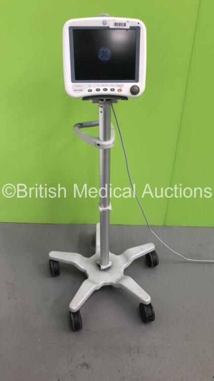 GE Dash 4000 Patient Monitor on Stand with SpO2,Temp/CO,NBP and ECG Options (Powers Up) * Mfd 2011 *