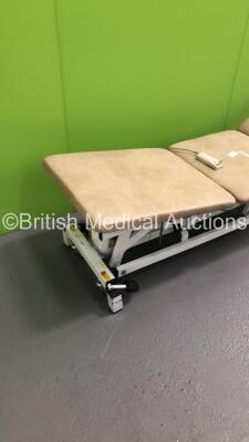 Unknown Make 3-Way Electric Patient Examination Couch with Controller (Powers Up-Damage to Cable-See Photos) * SN 36050161 * - 3