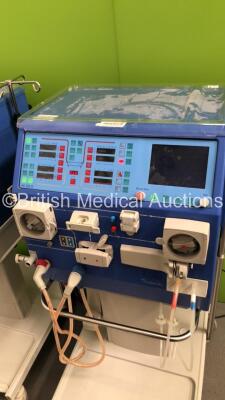 2 x Gambro AK 200 S Version 10.00 Dialysis Machines (Both Power Up) * SN 24682 / 18768 * * Mfd 2009 / 2006 * - 8