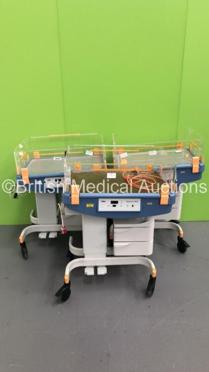 3 x Drager Babytherm 8000 Infant Incubators (All Power Up,1 x Broken Plastic Surround) * SN ARSE-0002 / ARRB-0015 / ARSM-0010 *