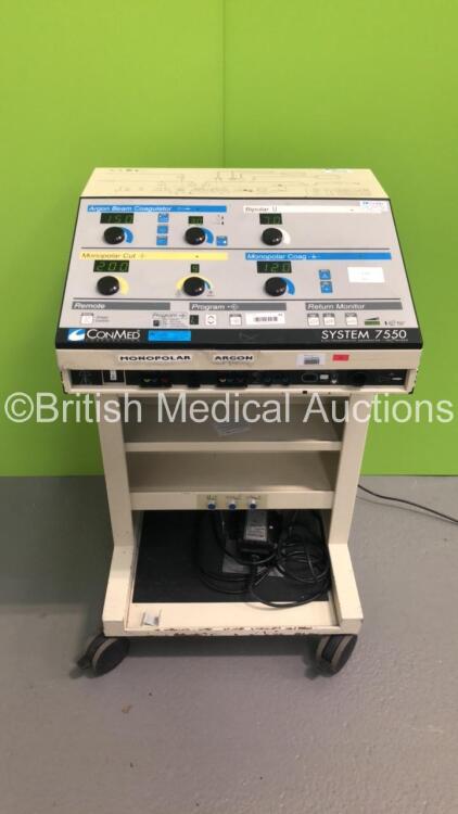 ConMed System 7550 Electrosurgical Generator + ABC Modes with ConMed Footswitch (Powers Up) * SN 07LGV022 *