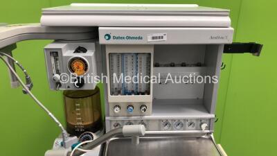 Datex-Ohmeda Aestiva/5 Anaesthesia Machine with Datex-Ohmeda Aestiva 7900 SmartVent Software Version 4.8 PSVPro,Absorber,Bellows,Hoses and Oxygen Mixer (Powers Up) - 3