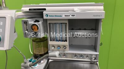 Datex-Ohmeda Aestiva/5 Anaesthesia Machine with Datex-Ohmeda Aestiva 7900 SmartVent Software Version 4.8 PSVPro,Absorber,Bellows,Hoses and Oxygen Mixer (Powers Up) - 3