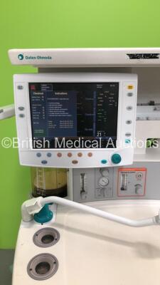 Datex-Ohmeda S/5 Avance Anaesthesia Machine Software Version 06.10 with Bellows, Absorber and Hoses (Powers Up) - 4
