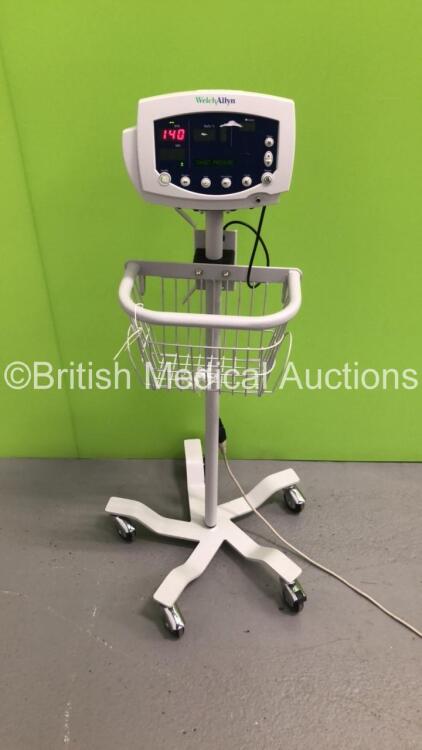 Welch Allyn 53N00 Patient Monitor on Stand (Powers Up) * SN JA072921 *