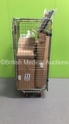 Mixed Cage Including Mavig Injector Arm, Cushions and Metal Stand (Cage Not Included)