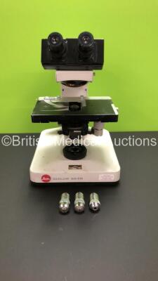 Leitz Dialux 22EB Benchtop Microscope with 3 x Optics (1 x 160/- NPL FLUOTAR 50/1.00 OEL, 160/0.17 EF 100/1.25 OEL and 1 x 160/- EF 10/0.25) and Eyepieces (Suspected Blown Bulb)