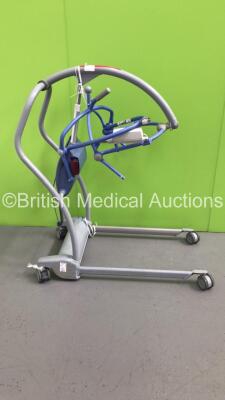 Arjo Maxi Twin Electric Patient Hoist with Battery and Controller (No Power - Incomplete)