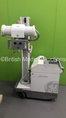 GE AMX 4 Plus Mobile X-Ray Model 2275938 with Control Finger Trigger and Key (Powers Up with Key-Key Included) * SN 1010148WK3 * * Mfd October 2006 *