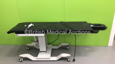 Knight Imaging Pro-2000 C-Arm Spinal Table with Controller (Powers Up and Tested Working) * SN TT2003-284 * * Mfd Sept 2003 *