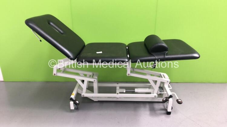 Huntleigh 3 Way Hydraulic Patient Examination Couch (Hydraulics Tested Working)
