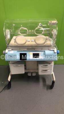 Drager Isolette 8000 Infant Incubator Version 4.00 with Mattress (Powers Up)