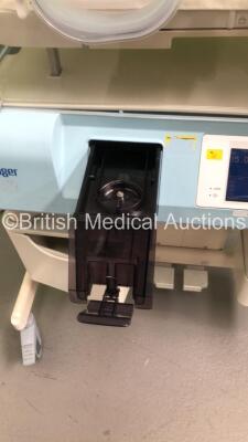 Drager Isolette 8000 Infant Incubator Version 4.00 with Mattress (Powers Up) - 4