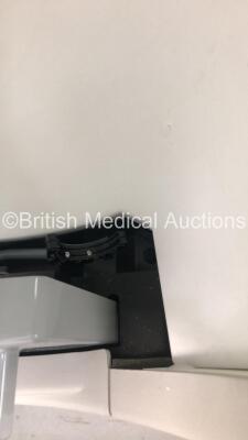 Zeiss Humphrey Field Analyzer Model 720i Rev 4.2 on Motorized Table with Printer and Control Finger Trigger (Powers Up) * SN 720i-8285 * * Mfd 2008 * - 3