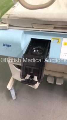 Drager Isolette 8000 Infant Incubator Version 4.00 with Mattress (Powers Up) - 4