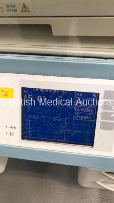 Drager Isolette 8000 Infant Incubator Version 4.00 with Mattress (Powers Up) - 3