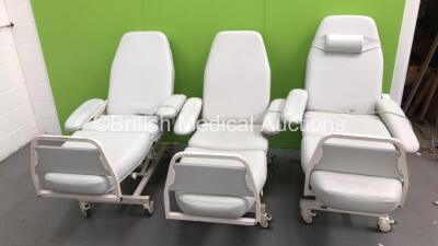 3 x Digitherm Comfort -4Eco Electric Dialysis / Therapy Chairs with Controllers (95640004872)