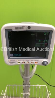 GE Dash 4000 Patient Monitor on Stand with BP,SpO2,Temp/CO,NBP and ECG Options (Powers Up) * Mfd 2007 *