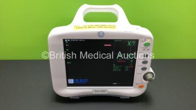 GE Dash 3000 Patient Monitor with BP1,BP2,SpO2,Temp/CO,NBP and ECG Options (Powers Up with Damage to Handle Casing - See Photo)