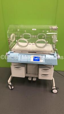 Drager Isolette 8000 Infant Incubator Version 4.12 with Mattress (Powers Up)