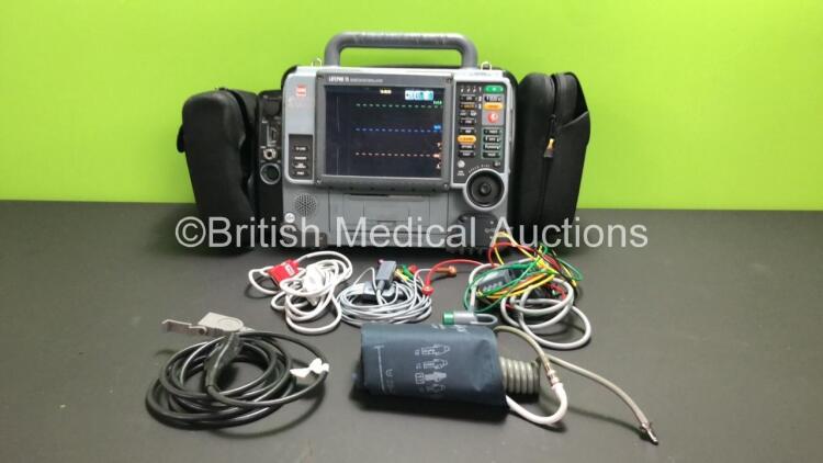Medtronic Physio-Control Lifepak 15 Version 2 12-Lead Monitor / Defibrillator *Mfd - 2012* Ref - 99577-000656 P/N - V15-2-001003 Software Version - 330680-005 with Pacer, CO2, SPO2, NIBP, ECG, Auxiliary Power and Printer Options, 4 and 6 Lead ECG Leads, S