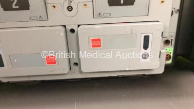 Medtronic Physio-Control Lifepak 15 Version 2 12-Lead Monitor / Defibrillator *Mfd - 2012* Ref - 99577-000656 P/N - V15-2-001003 Software Version - 3306808-005 with Pacer, CO2, SPO2, NIBP, ECG, Auxiliary Power and Printer Options, 4 and 6 Lead ECG Leads, - 6