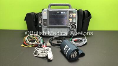 Medtronic Physio-Control Lifepak 15 Version 2 12-Lead Monitor / Defibrillator *Mfd - 2012* Ref - 99577-000656 P/N - V15-2-001003 Software Version - 3306808-005 with Pacer, CO2, SPO2, NIBP, ECG, Auxiliary Power and Printer Options, 4 and 6 Lead ECG Leads,