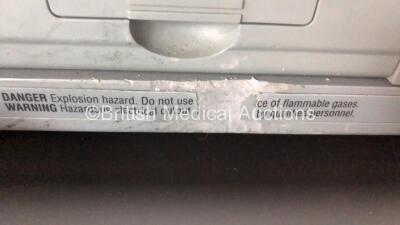 Medtronic Physio-Control Lifepak 15 Version 2 12-Lead Monitor / Defibrillator *Mfd - 2012* Ref - 99577-000656 P/N - V15-2-001003 Software Version - 3306808-005 with Pacer, CO2, SPO2, NIBP, ECG, Auxiliary Power and Printer Options, 4 and 6 Lead ECG Leads, - 5