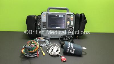 Medtronic Physio-Control Lifepak 15 Version 2 12-Lead Monitor / Defibrillator *Mfd - 2012* Ref - 99577-000656 P/N - V15-2-001003 Software Version - 3306808-005 with Pacer, CO2, SPO2, NIBP, ECG, Auxiliary Power and Printer Options, 4 and 6 Lead ECG Leads, 