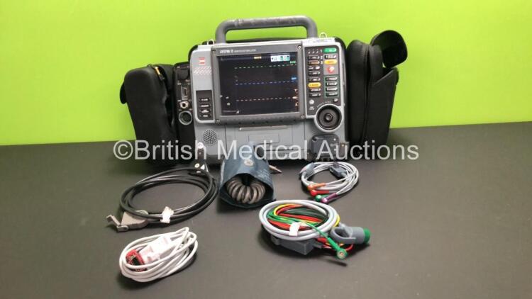 Medtronic Physio-Control Lifepak 15 Version 2 12-Lead Monitor / Defibrillator *Mfd - 2012* Ref - 99577-000656 P/N - V15-2-001003 Software Version - 3306808-005 with Pacer, CO2, SPO2, NIBP, ECG, Auxiliary Power and Printer Options, 4 and 6 Lead ECG Leads,