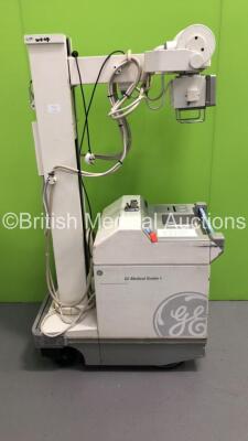 GE AMX 4 Plus Mobile X-Ray Model 2236420 with Exposure Hand Trigger and Key (Powers Up with Key-Key Included) * SN 554390WK5 * * Mfd Feb 2000 *