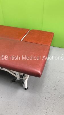 2 x Nesbit Evans Hydraulic Patient Examination Couches (Hydraulics Tested Working) - 2