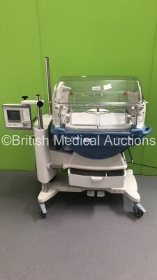 Drager Caleo Infant Incubator Software Version 2.11 with Mattress (Powers Up) * Equip No 019337 *