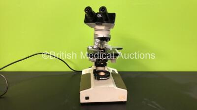 GS Microscopes Benchtop Microscope *Unknown Model Number* with 2 x Optics (1 x 10X/0.25 DIN and 1 x OiL 100/1.25/160) and Eyepieces (Powers Up with Good Bulb)