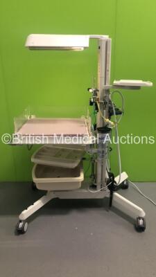 Fisher & Paykel CosyCot Resuscitaire/Infant Warmer with Mattress,Regulators and Hoses (Powers Up-Cracks to Casing-See Photos)