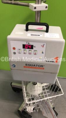 Smiths Medical Level 1 Equator Convective Warming Unit on Stand (Powers Up) - 2