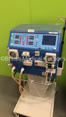 1 x Gambro AK 200 S Dialysis Machine Version 11.11 and 1 x Gambro AK 200 Ultra S Dialysis Machine Version 11.11 (Both Power Up) * SN 16378 / 16572 * - 3