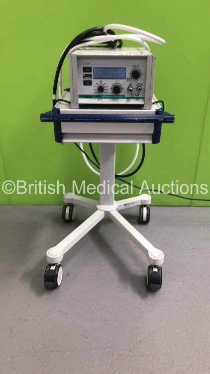 Acutronic Mistral Universal Jet Ventilator on Stand with Accessories and Hoses (Powers Up) * SN 2007-09-03 *