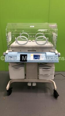 Drager Isolette 8000 Infant Incubator Version 4.00 with Mattress (Powers Up)