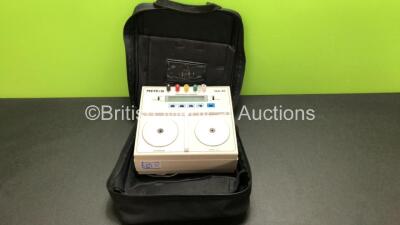 Metron QA-40 Defibrillator Analyzer in Carry Case Software Revision 1.06 (Powers Up) *1109*