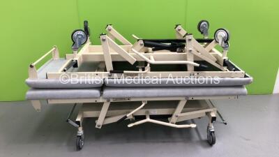 2 x Unknown Make Hydraulic Patient Examination Couches (Hydraulics Tested Working)