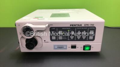 Pentax EPK-700 Video Processor / Light Source *Mfd 2000* (Powers Up)