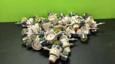 Job Lot of Vacuum Regulators